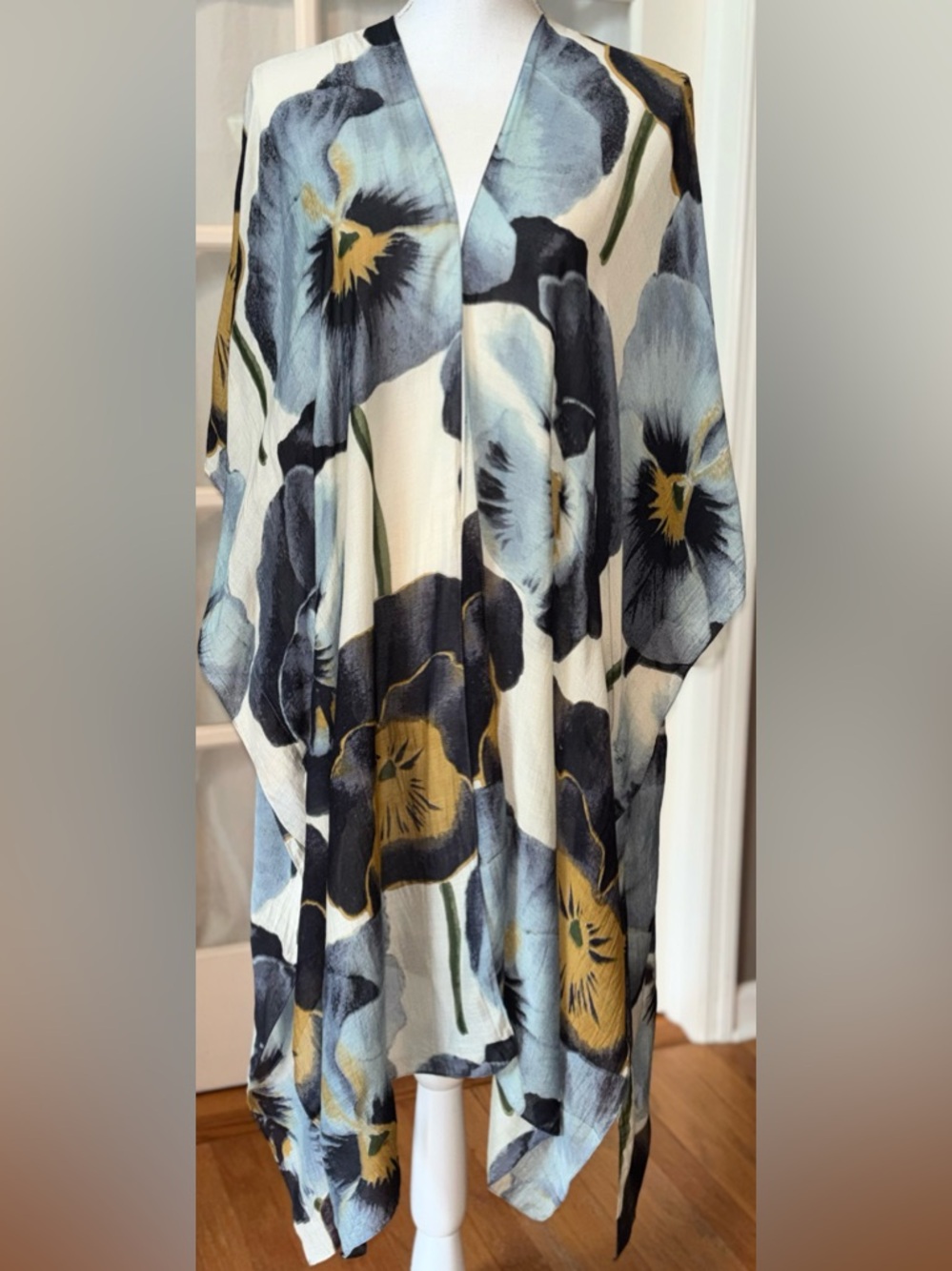 One Hundred Stars Pansy Floral Kimono Duster Blue Black Boho OS